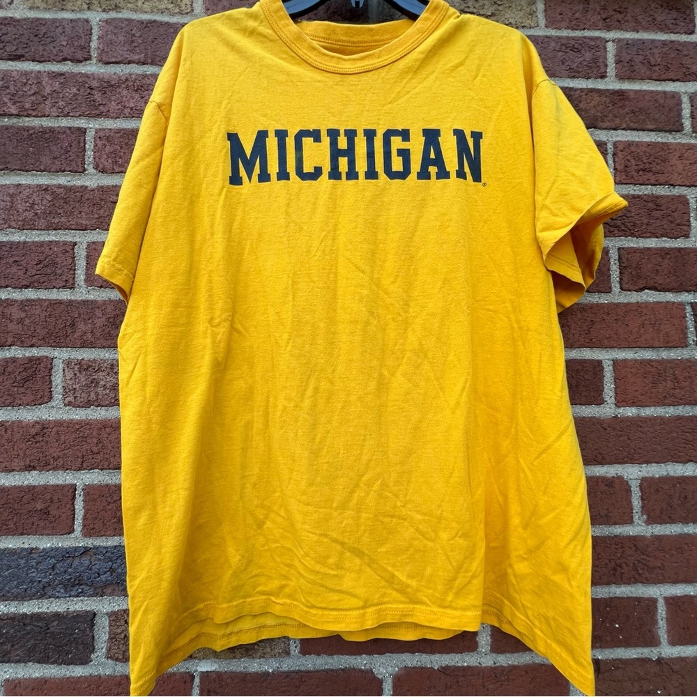 Vintage University of Michigan Block Letter Spell Out T-Shirt Russell Athletic L